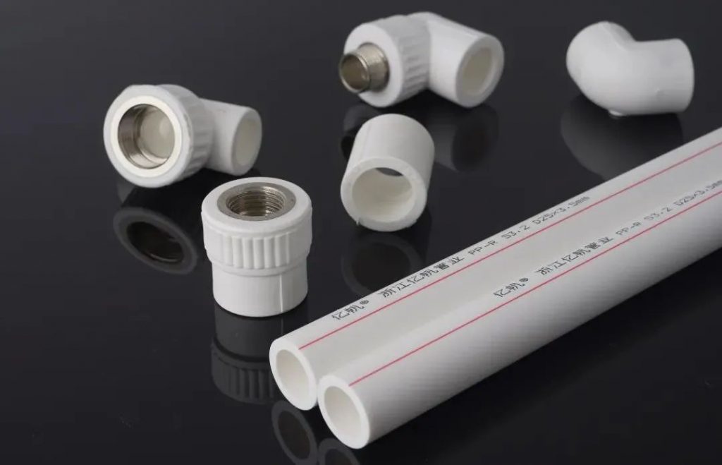 White PPR Pipe And Fittings